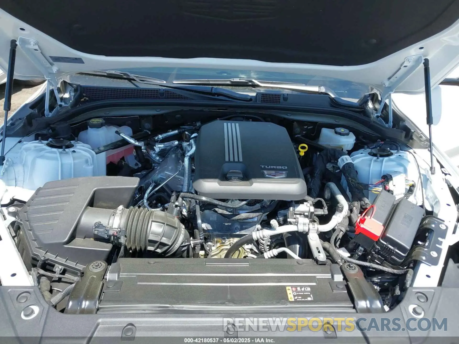 10 fotografías del automóvil dañado 1G6DU5RKXS0113726 CADILLAC CT5 2025