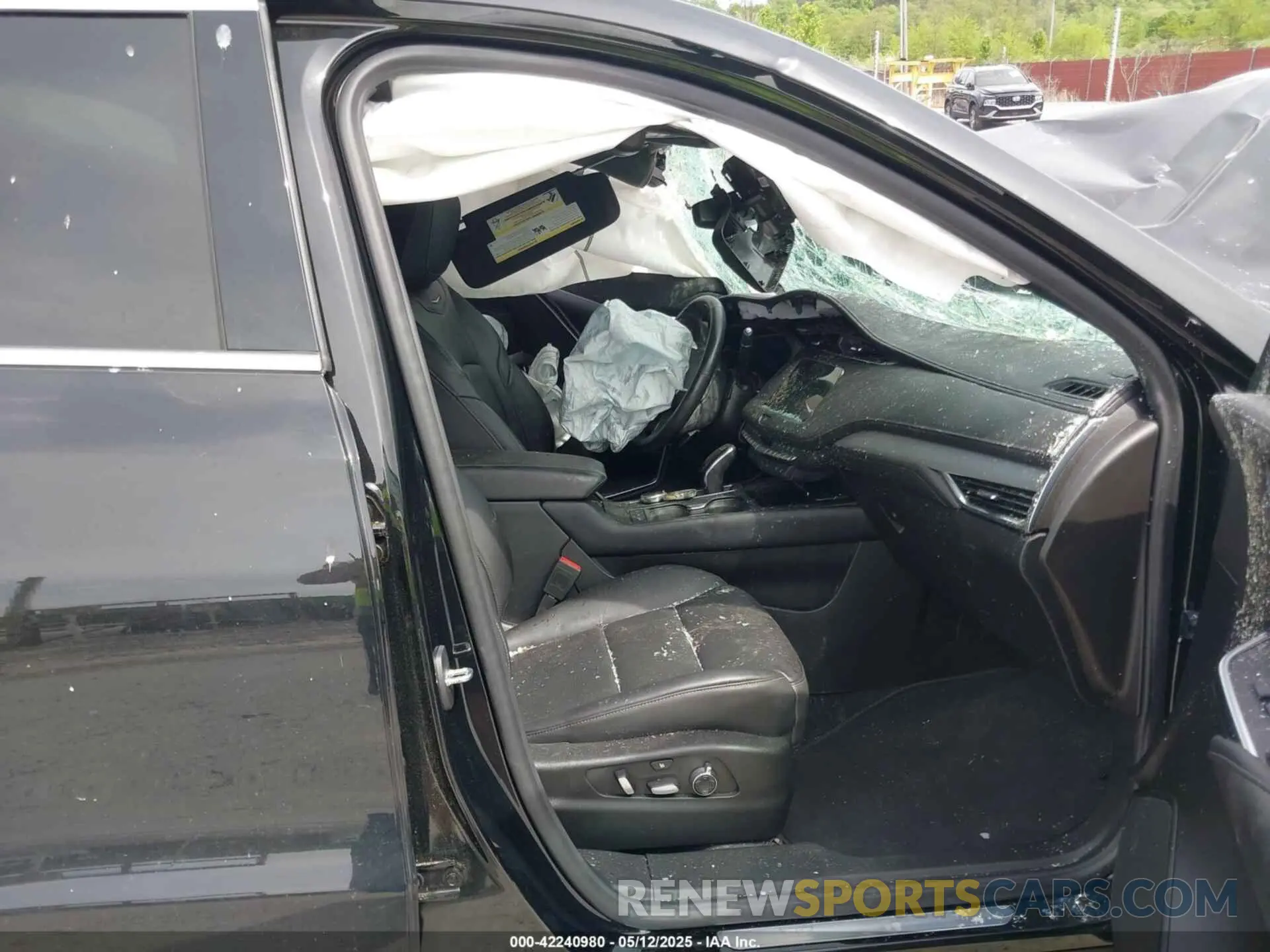 5 fotografías del automóvil dañado 1G6DR5RW4P0107691 CADILLAC CT5-V 2023