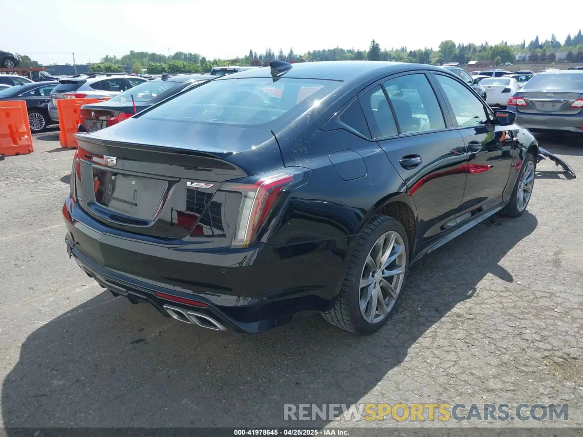 4 fotografías del automóvil dañado 1G6DV5RW7P0126232 CADILLAC CT5-V 2023