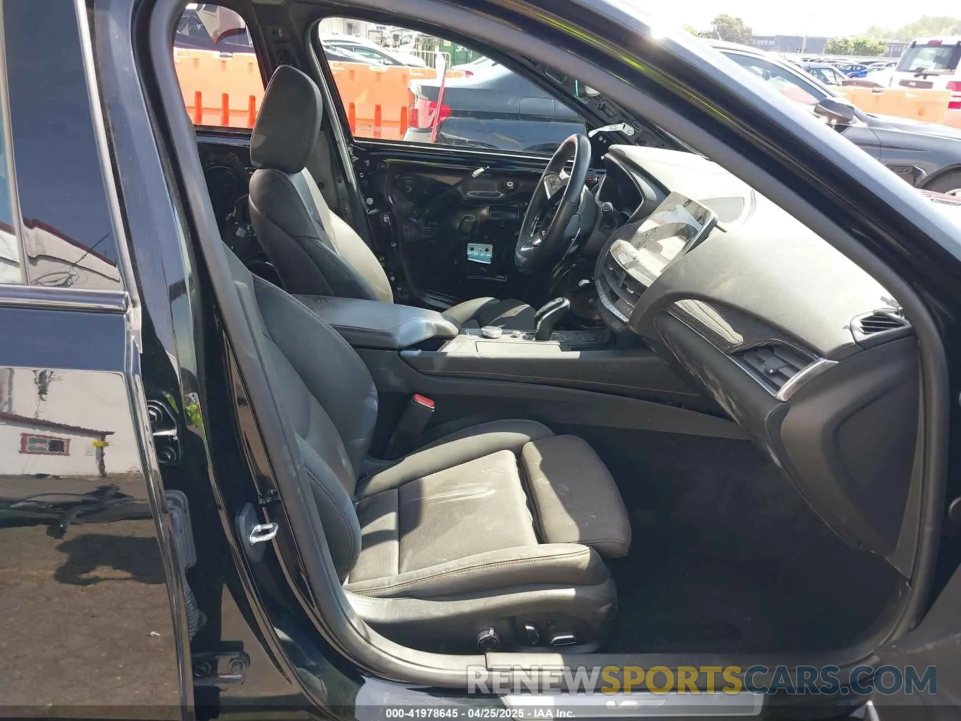 5 fotografías del automóvil dañado 1G6DV5RW7P0126232 CADILLAC CT5-V 2023