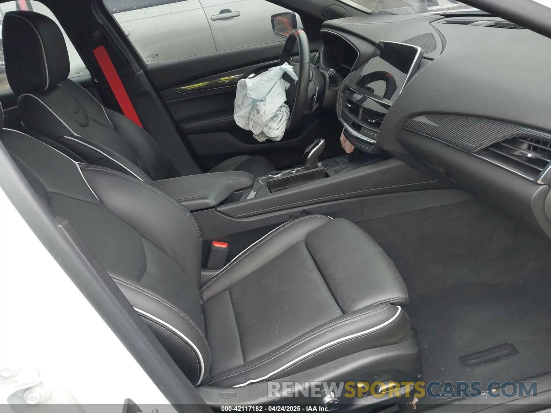 5 fotografías del automóvil dañado 1G6DY5R61P0810684 CADILLAC CT5-V 2023