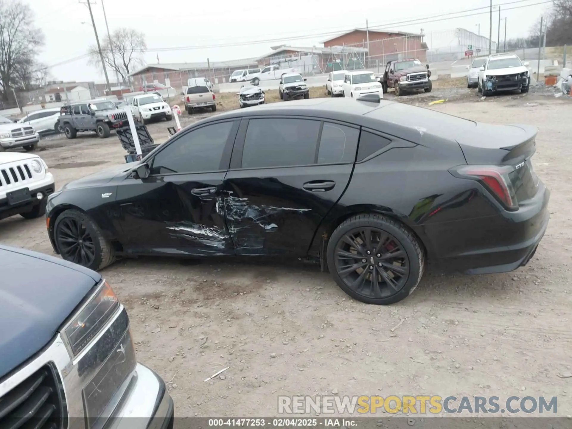 14 fotografías del automóvil dañado 1G6D25R60R0860917 CADILLAC CT5-V 2024