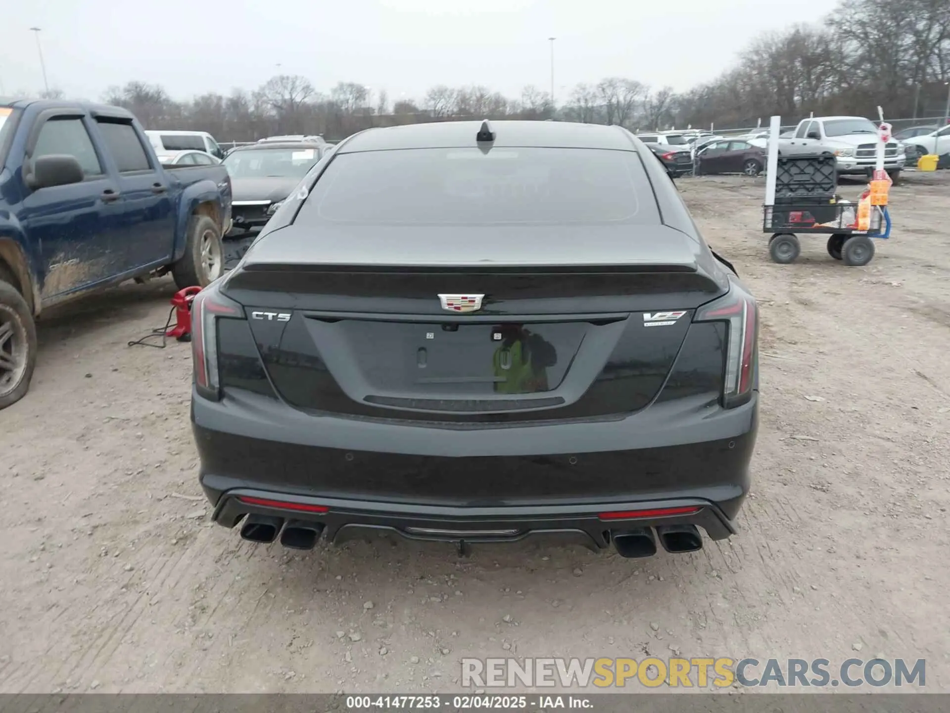 16 fotografías del automóvil dañado 1G6D25R60R0860917 CADILLAC CT5-V 2024