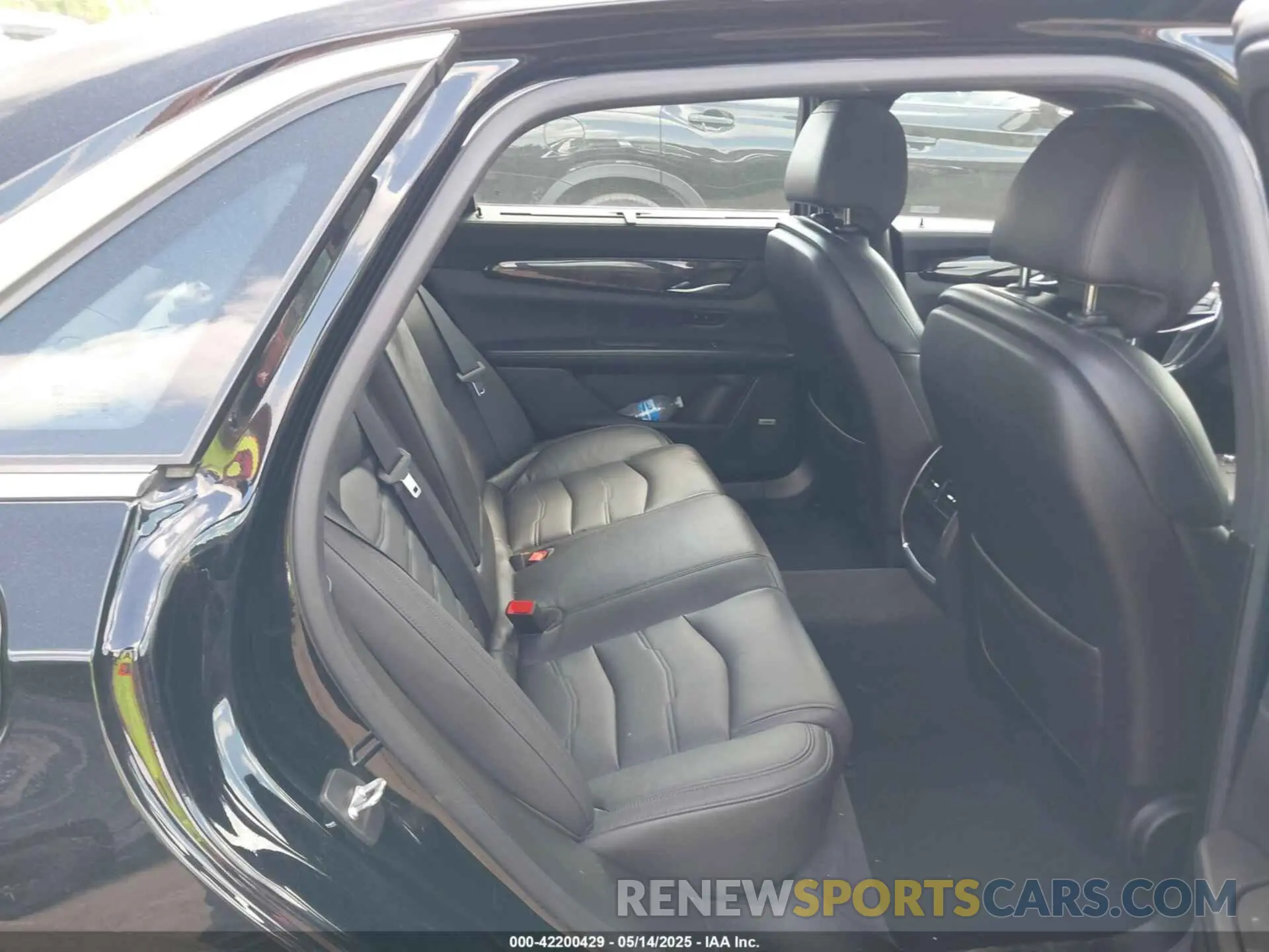 8 fotografías del automóvil dañado 1G6KD5RS3KU123885 CADILLAC CT6 2019