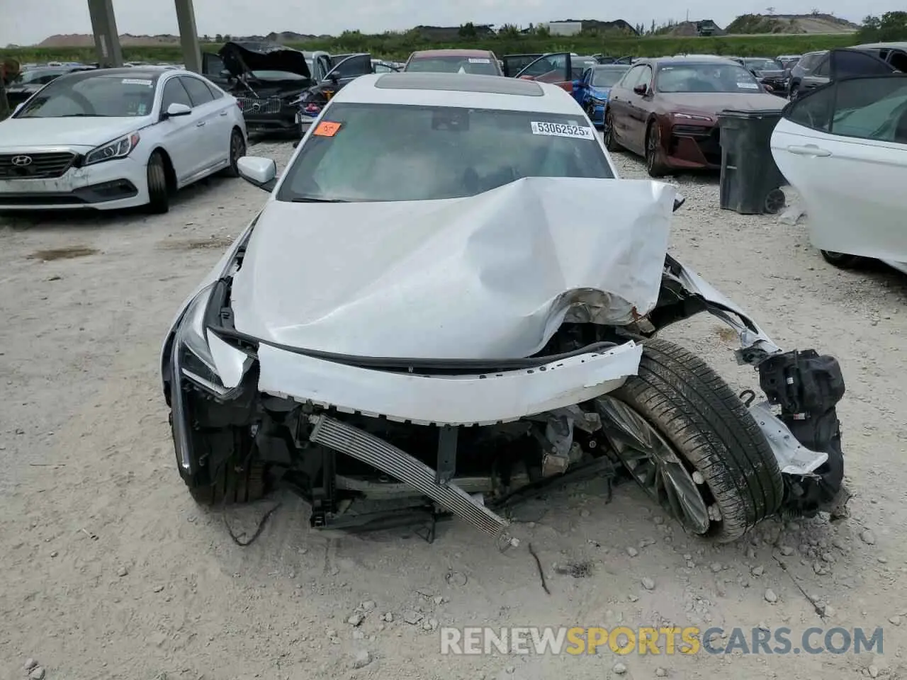 5 fotografías del automóvil dañado 1G6KD5RS8KU138298 CADILLAC CT6 2019