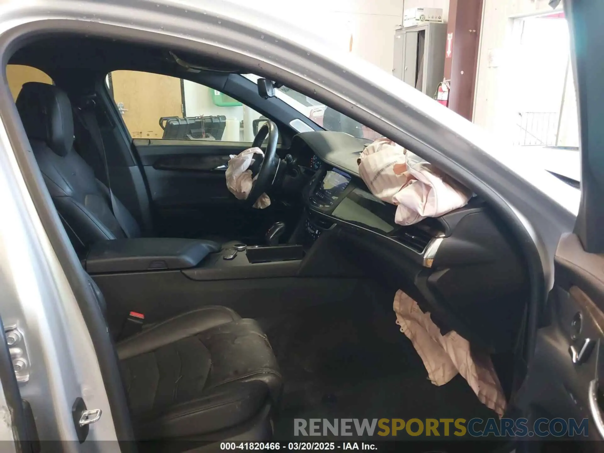 5 fotografías del automóvil dañado 1G6KE5RS8LU109995 CADILLAC CT6 2020