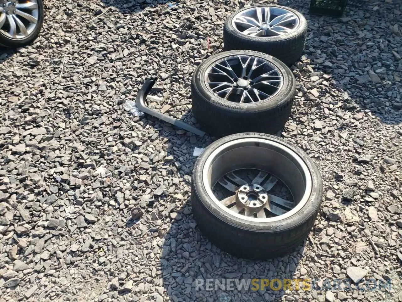 12 fotografías del automóvil dañado 1G6A15S69K0132860 CADILLAC CTS 2019