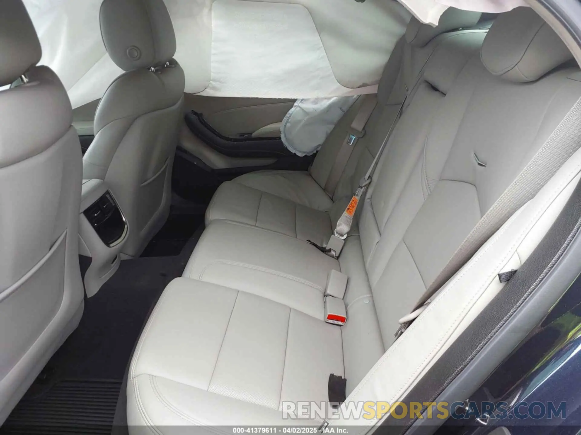 8 fotografías del automóvil dañado 1G6AR5SS7K0102603 CADILLAC CTS 2019