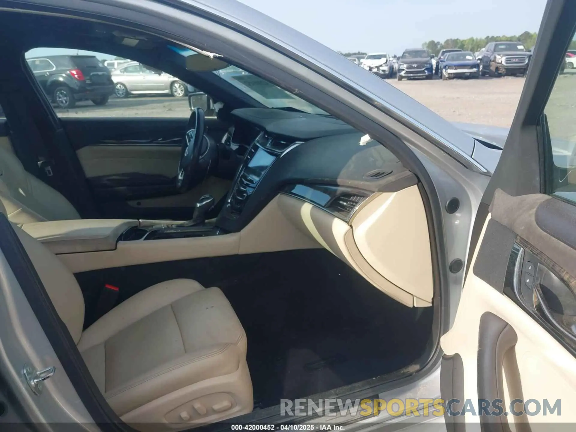 5 fotografías del automóvil dañado 1G6AR5SSXK0101168 CADILLAC CTS 2019