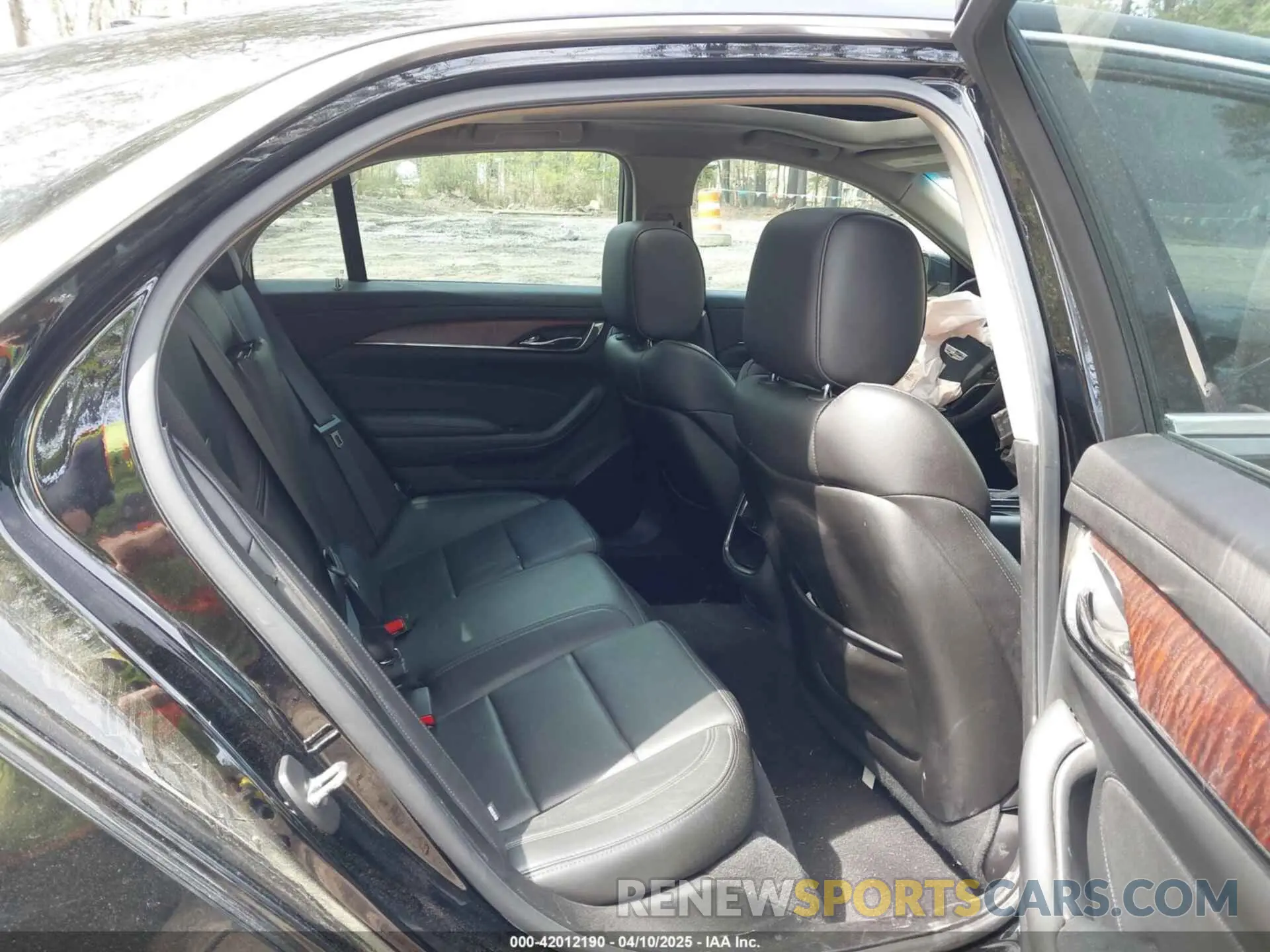 8 fotografías del automóvil dañado 1G6AX5SX4K0147273 CADILLAC CTS 2019