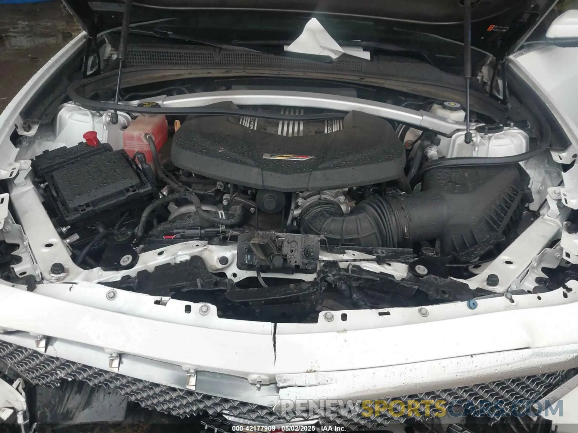 10 fotografías del automóvil dañado 1G6A15S66K0143718 CADILLAC CTS-V 2019