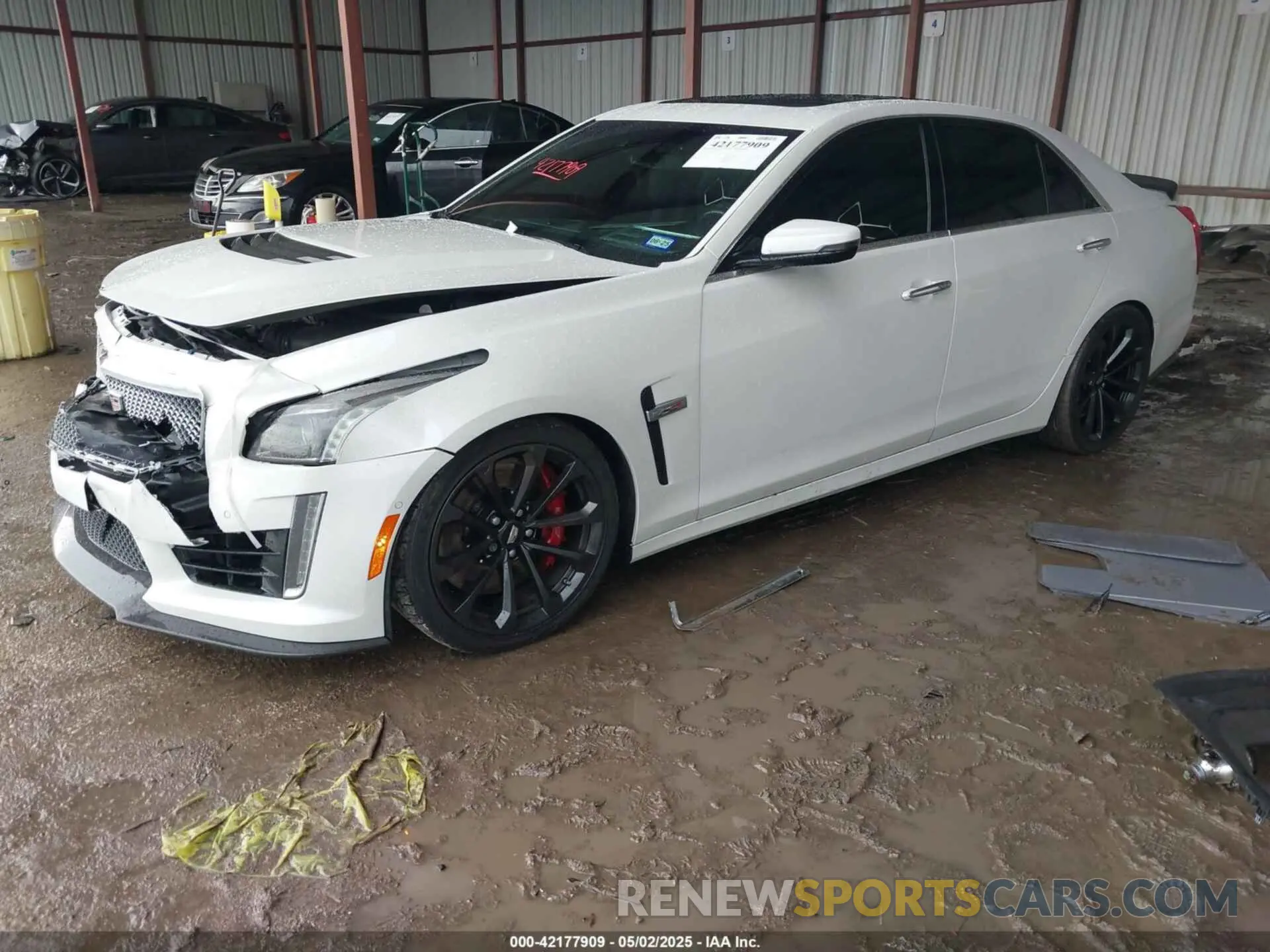 2 fotografías del automóvil dañado 1G6A15S66K0143718 CADILLAC CTS-V 2019