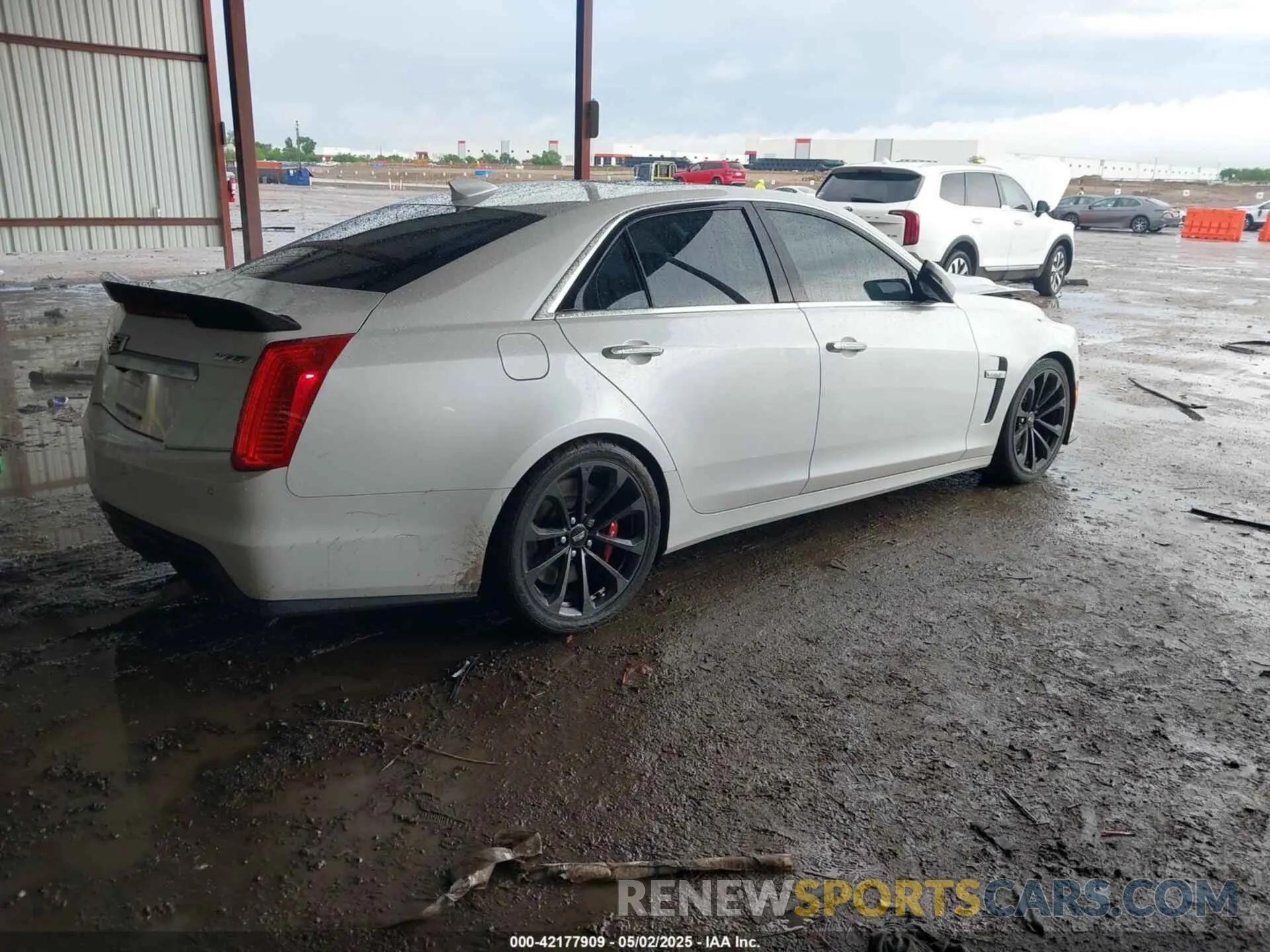 4 fotografías del automóvil dañado 1G6A15S66K0143718 CADILLAC CTS-V 2019
