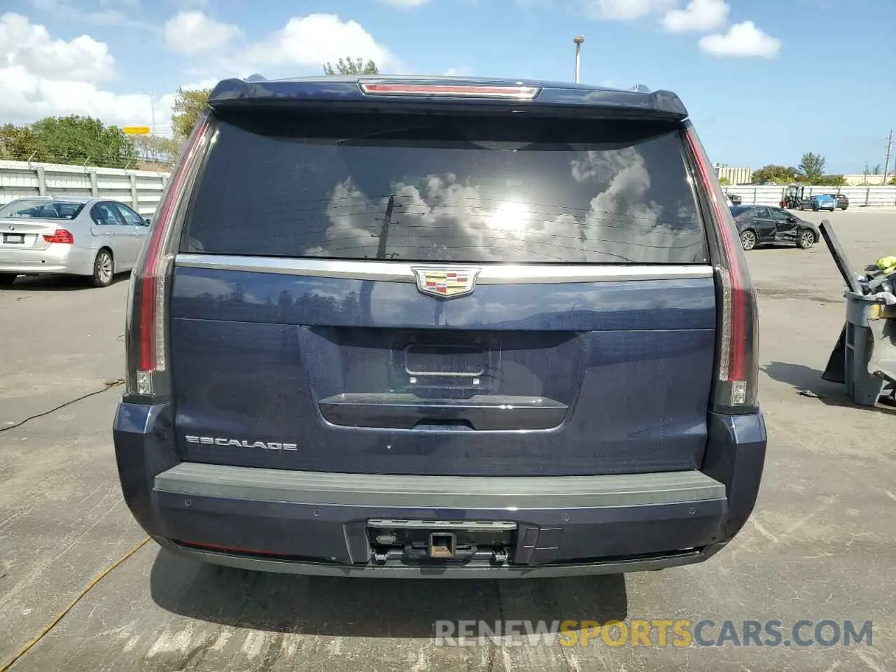 6 fotografías del automóvil dañado 1GYS3AKJ6KR324090 CADILLAC ESCALADE 2019
