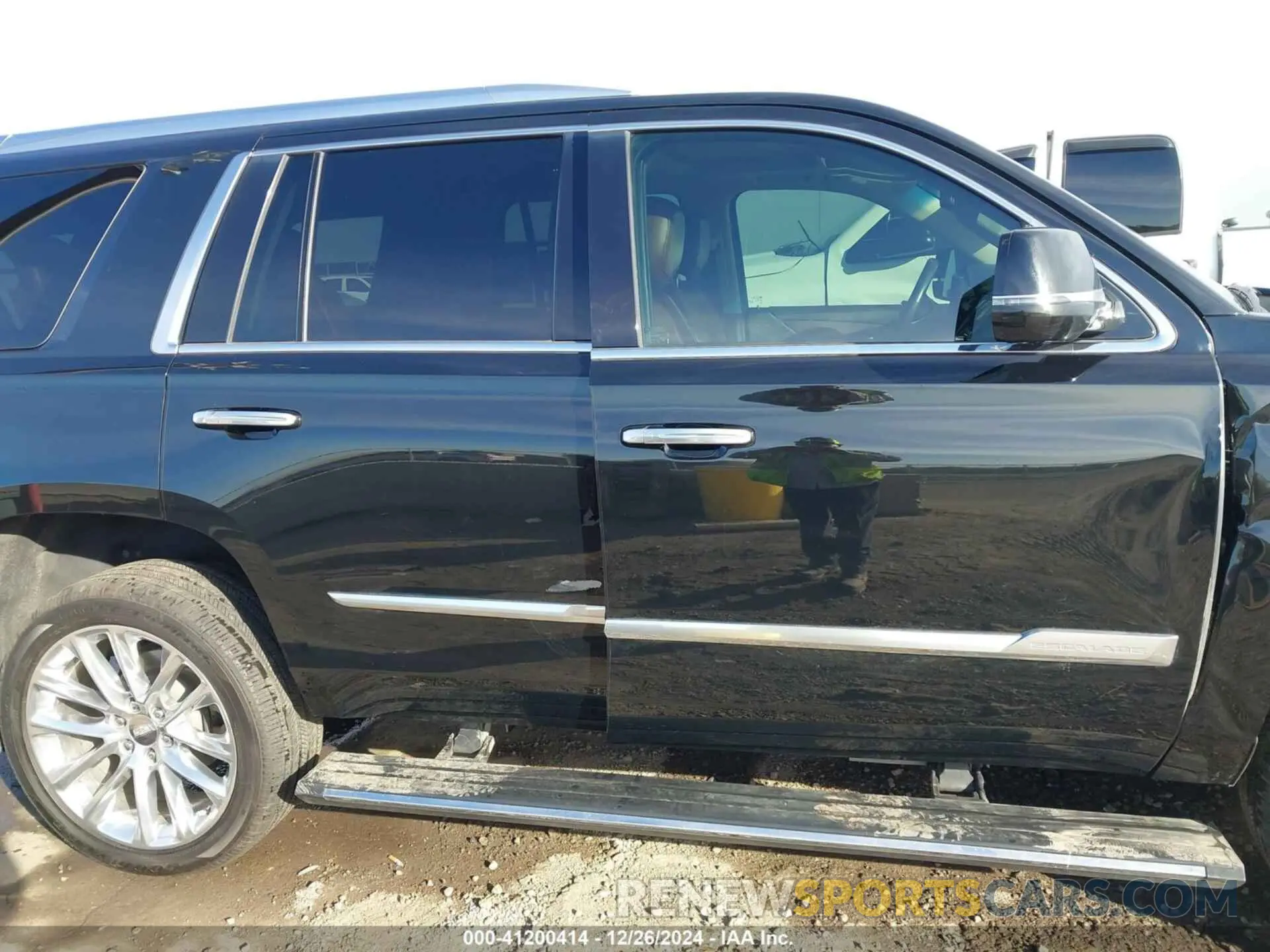 13 fotografías del automóvil dañado 1GYS3CKJXKR112935 CADILLAC ESCALADE 2019