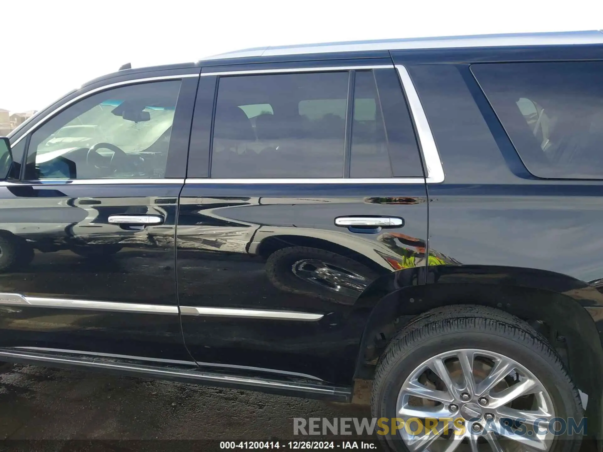 14 fotografías del automóvil dañado 1GYS3CKJXKR112935 CADILLAC ESCALADE 2019
