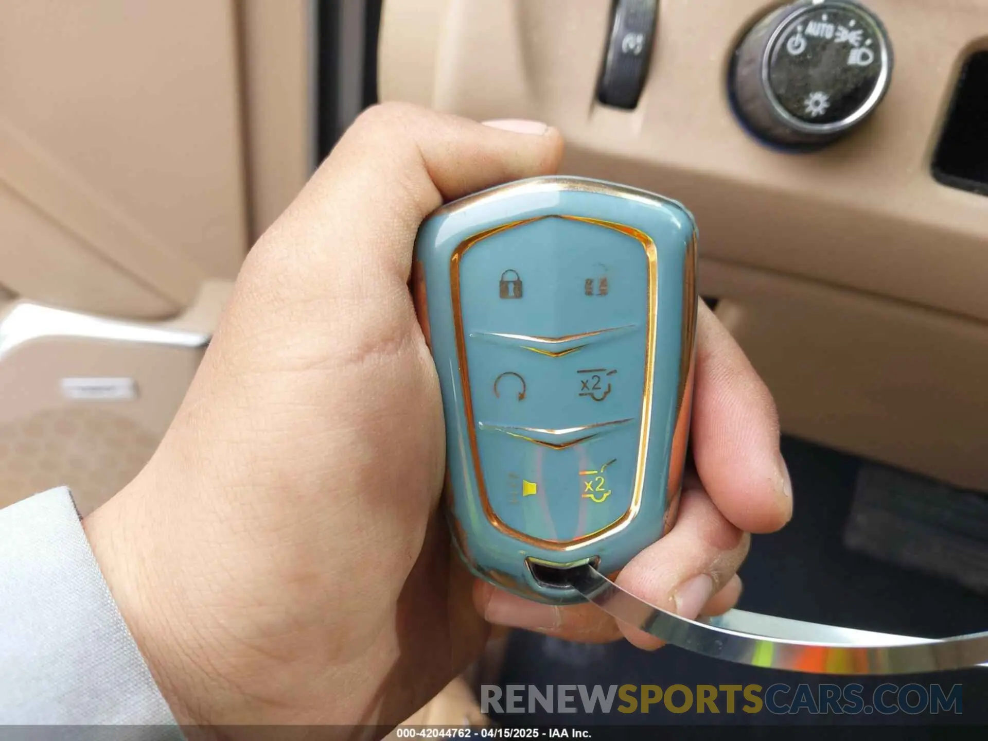 11 fotografías del automóvil dañado 1GYS3DKJ7KR283163 CADILLAC ESCALADE 2019