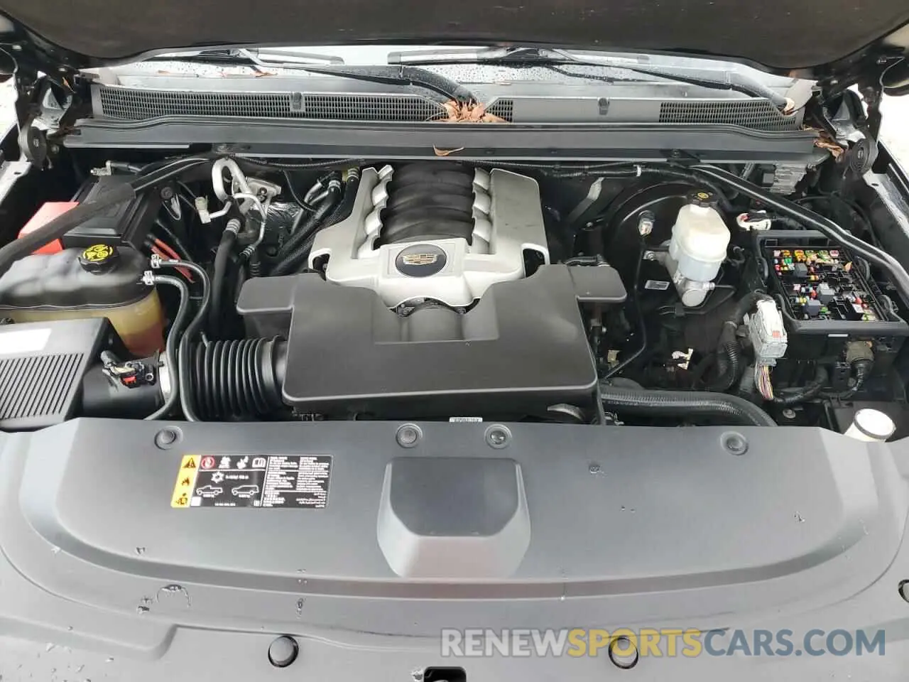 12 fotografías del automóvil dañado 1GYS3HKJ1KR296238 CADILLAC ESCALADE 2019