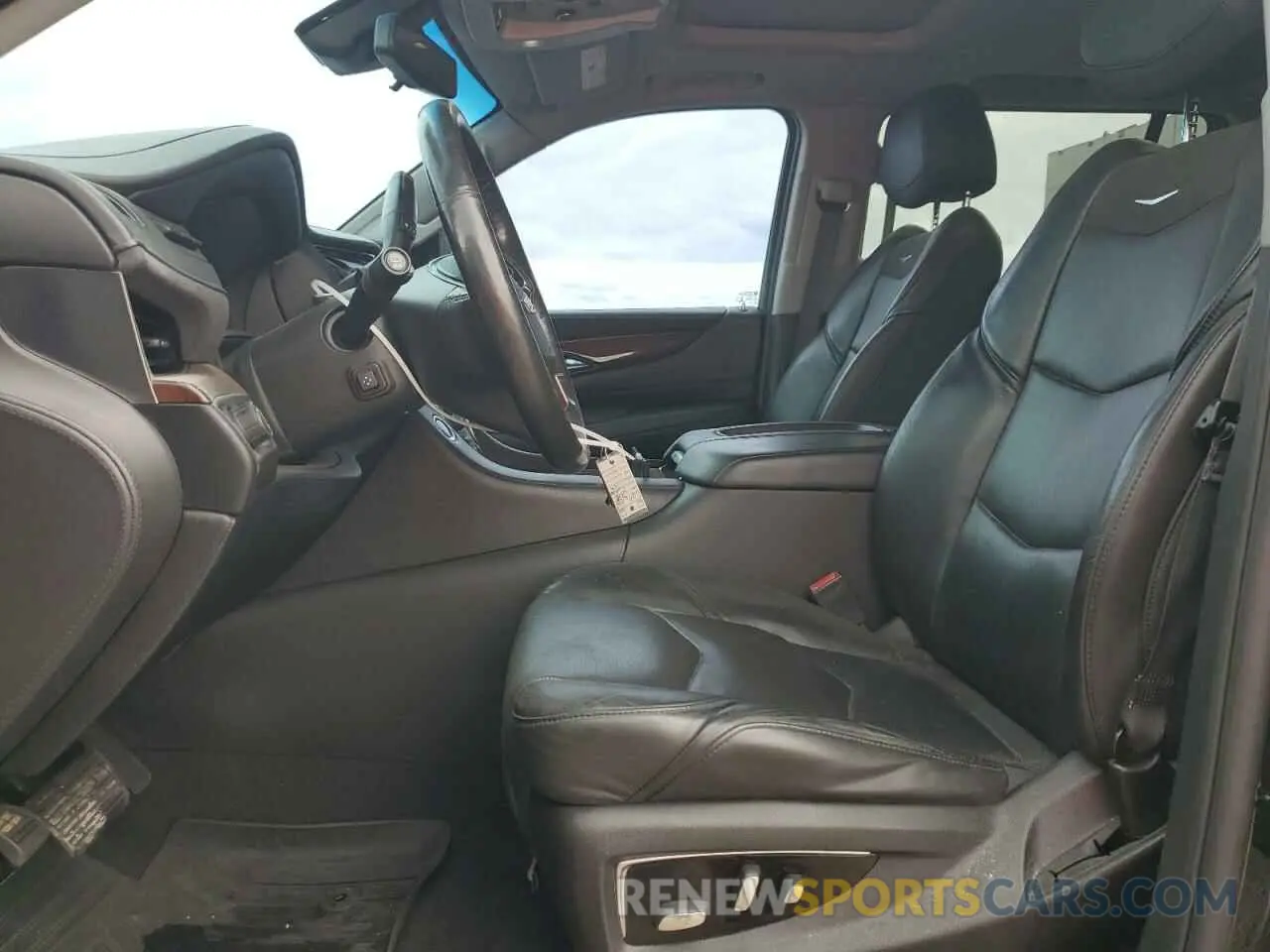 7 fotografías del automóvil dañado 1GYS3HKJ1KR296238 CADILLAC ESCALADE 2019
