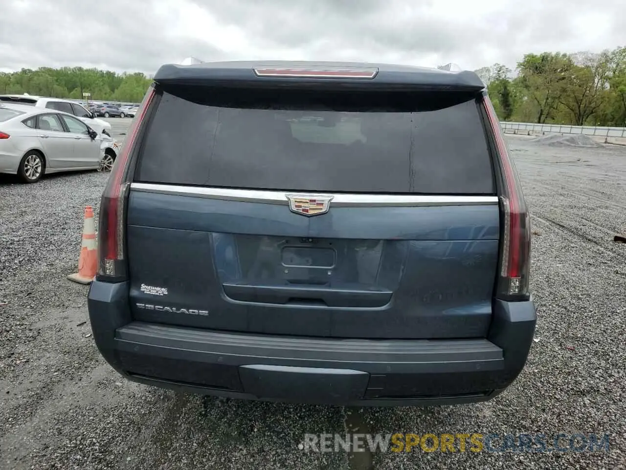 6 fotografías del automóvil dañado 1GYS3HKJ5KR134354 CADILLAC ESCALADE 2019