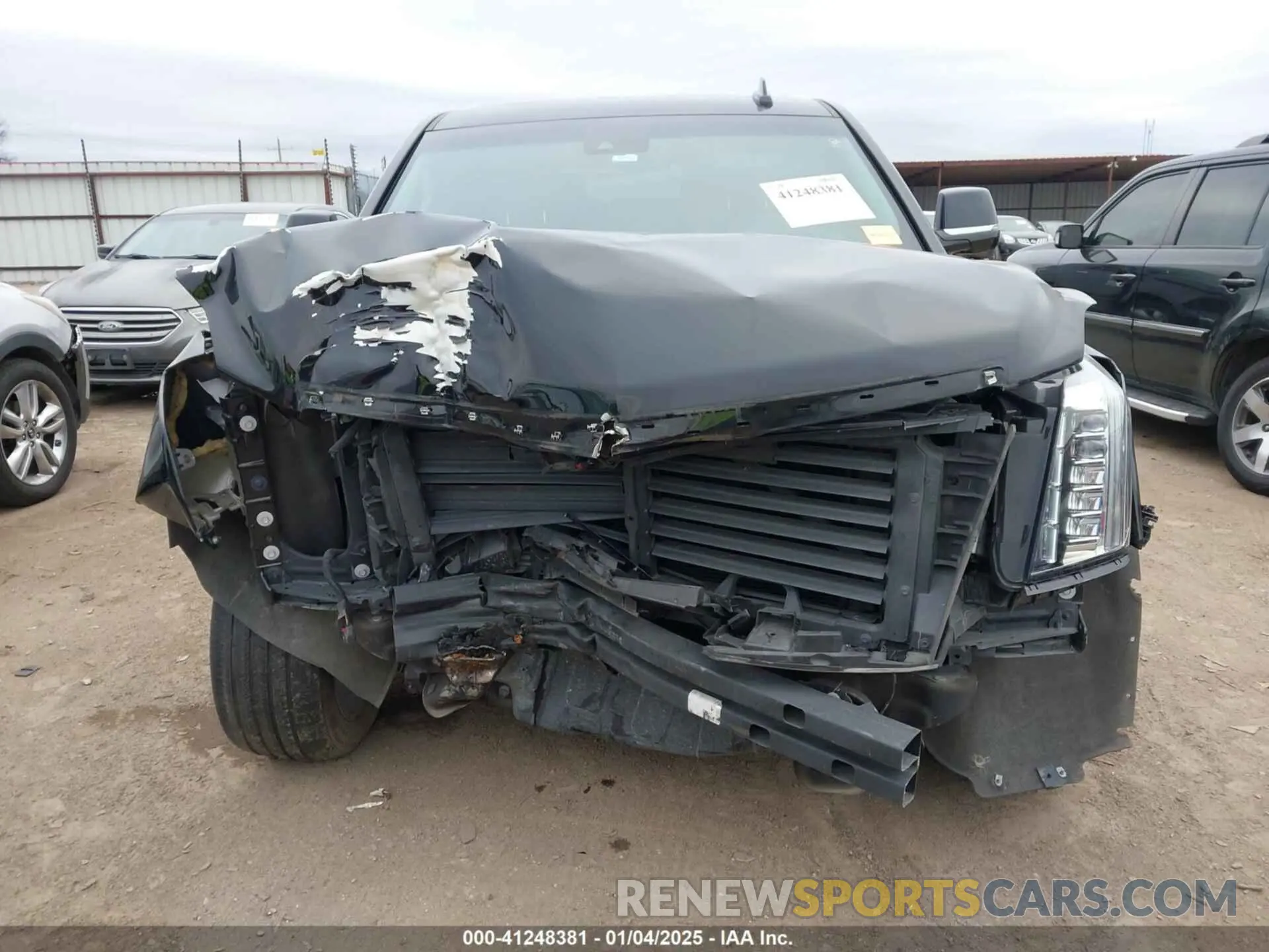 13 fotografías del automóvil dañado 1GYS4BKJ1KR176479 CADILLAC ESCALADE 2019