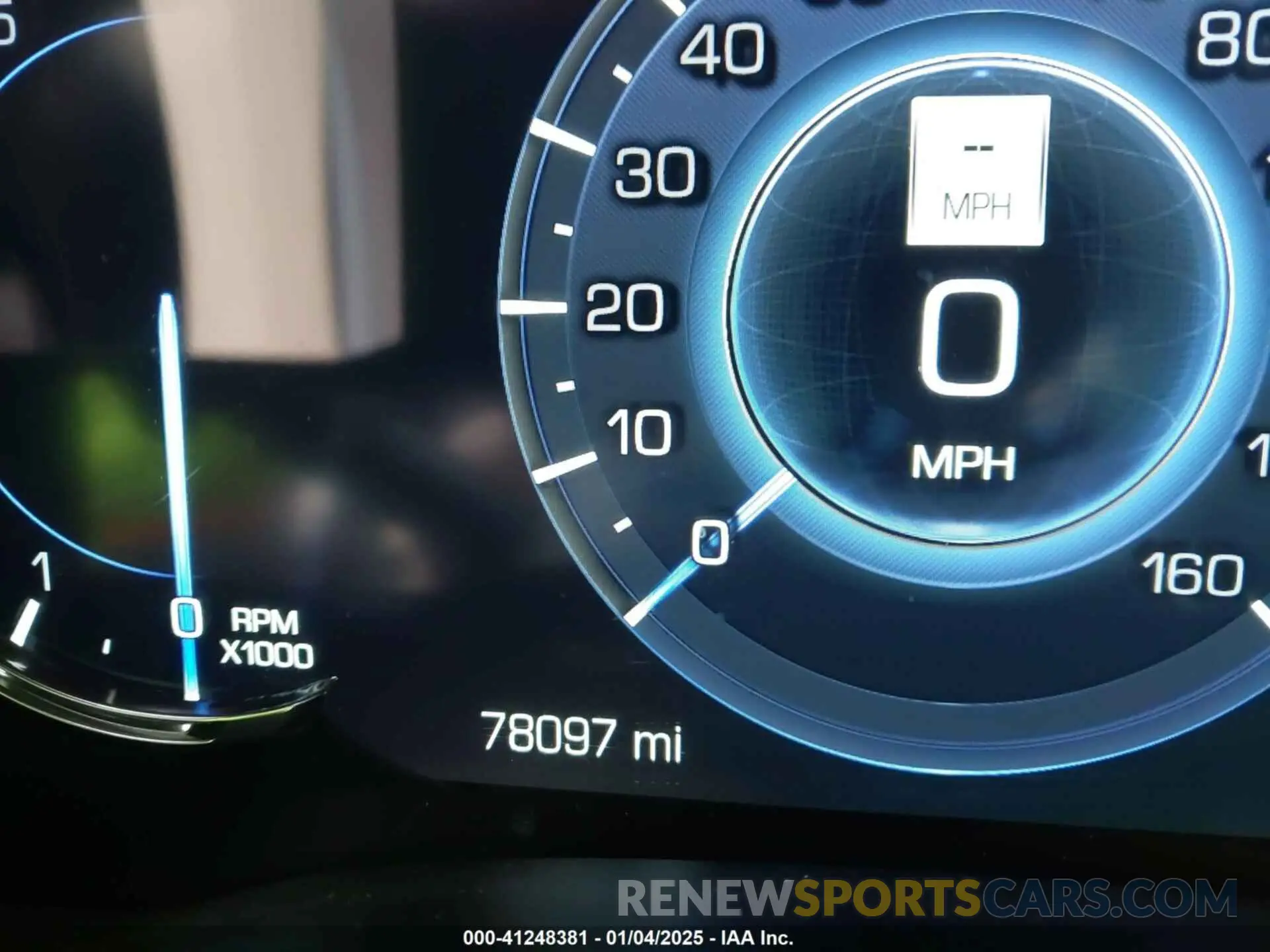 16 fotografías del automóvil dañado 1GYS4BKJ1KR176479 CADILLAC ESCALADE 2019