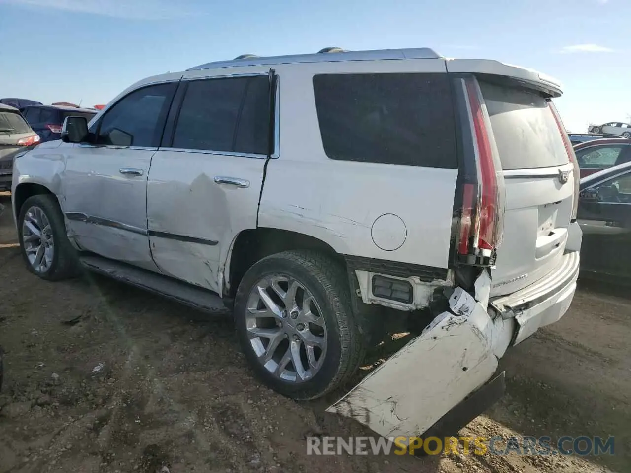 2 fotografías del automóvil dañado 1GYS4BKJ4KR154475 CADILLAC ESCALADE 2019