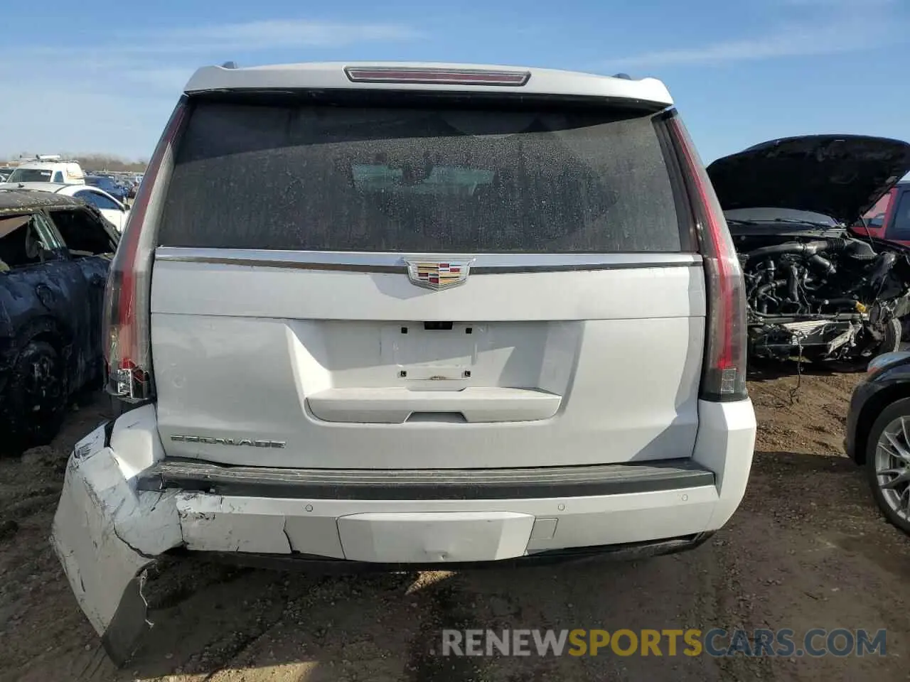 6 fotografías del automóvil dañado 1GYS4BKJ4KR154475 CADILLAC ESCALADE 2019
