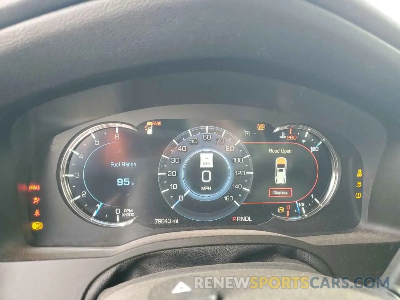 9 fotografías del automóvil dañado 1GYS4BKJ4KR154475 CADILLAC ESCALADE 2019