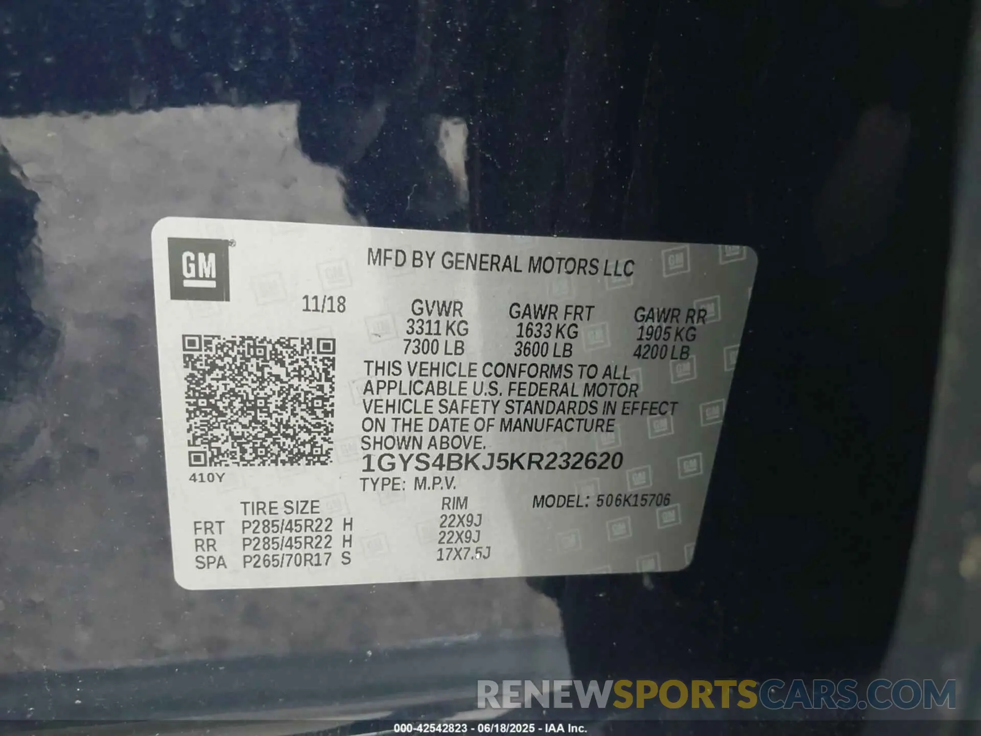 9 fotografías del automóvil dañado 1GYS4BKJ5KR232620 CADILLAC ESCALADE 2019