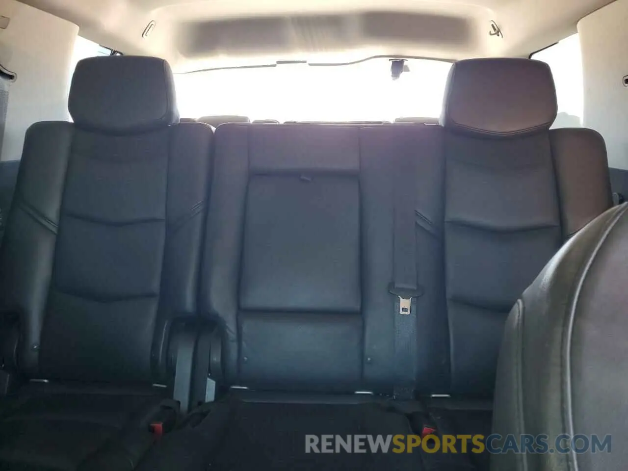 10 fotografías del automóvil dañado 1GYS4BKJ7KR138514 CADILLAC ESCALADE 2019