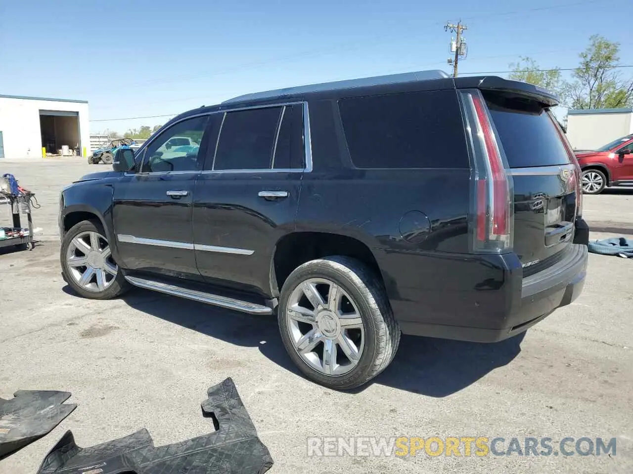 2 fotografías del automóvil dañado 1GYS4BKJ7KR138514 CADILLAC ESCALADE 2019