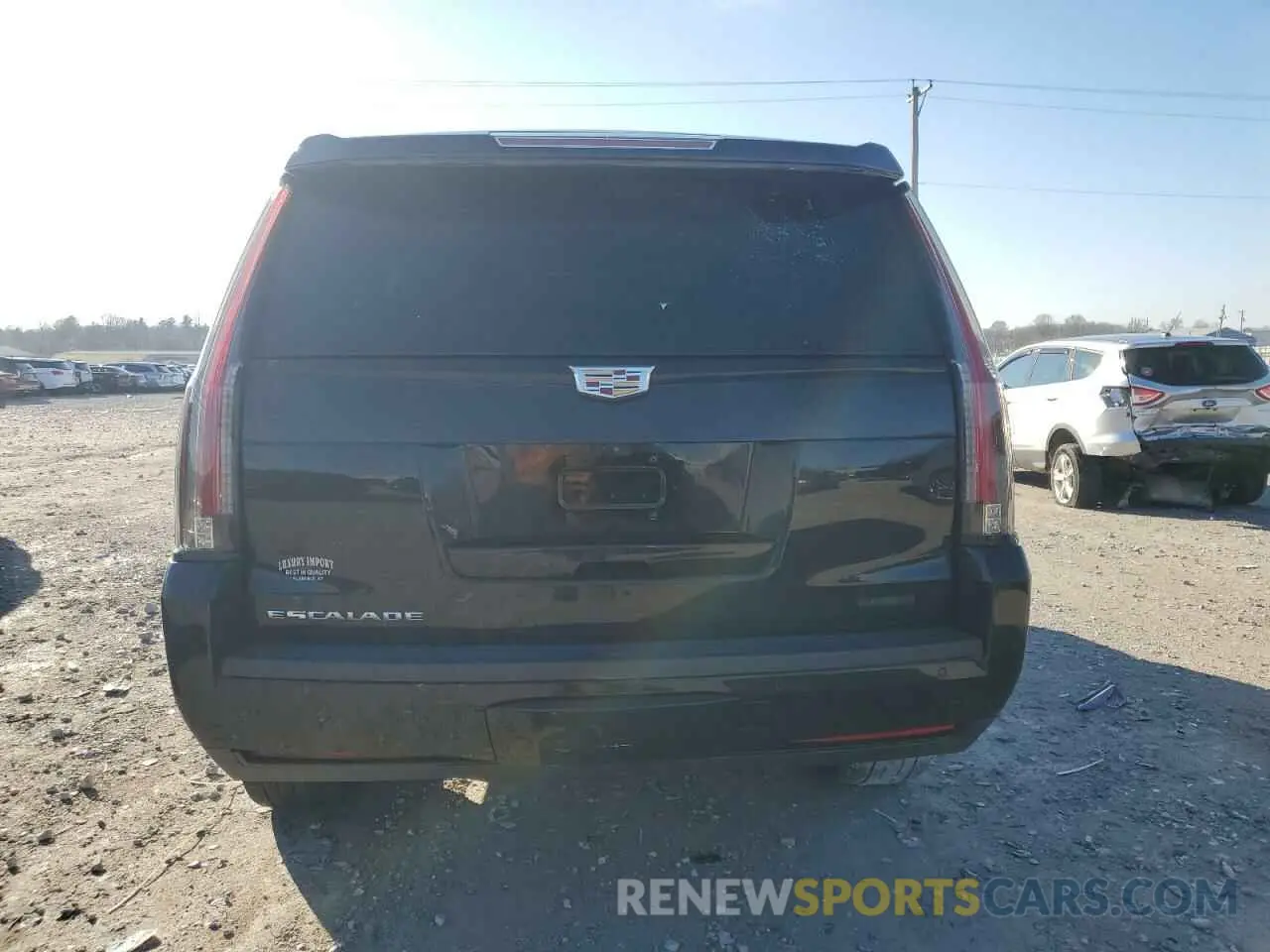 6 fotografías del automóvil dañado 1GYS4CKJ2KR305030 CADILLAC ESCALADE 2019