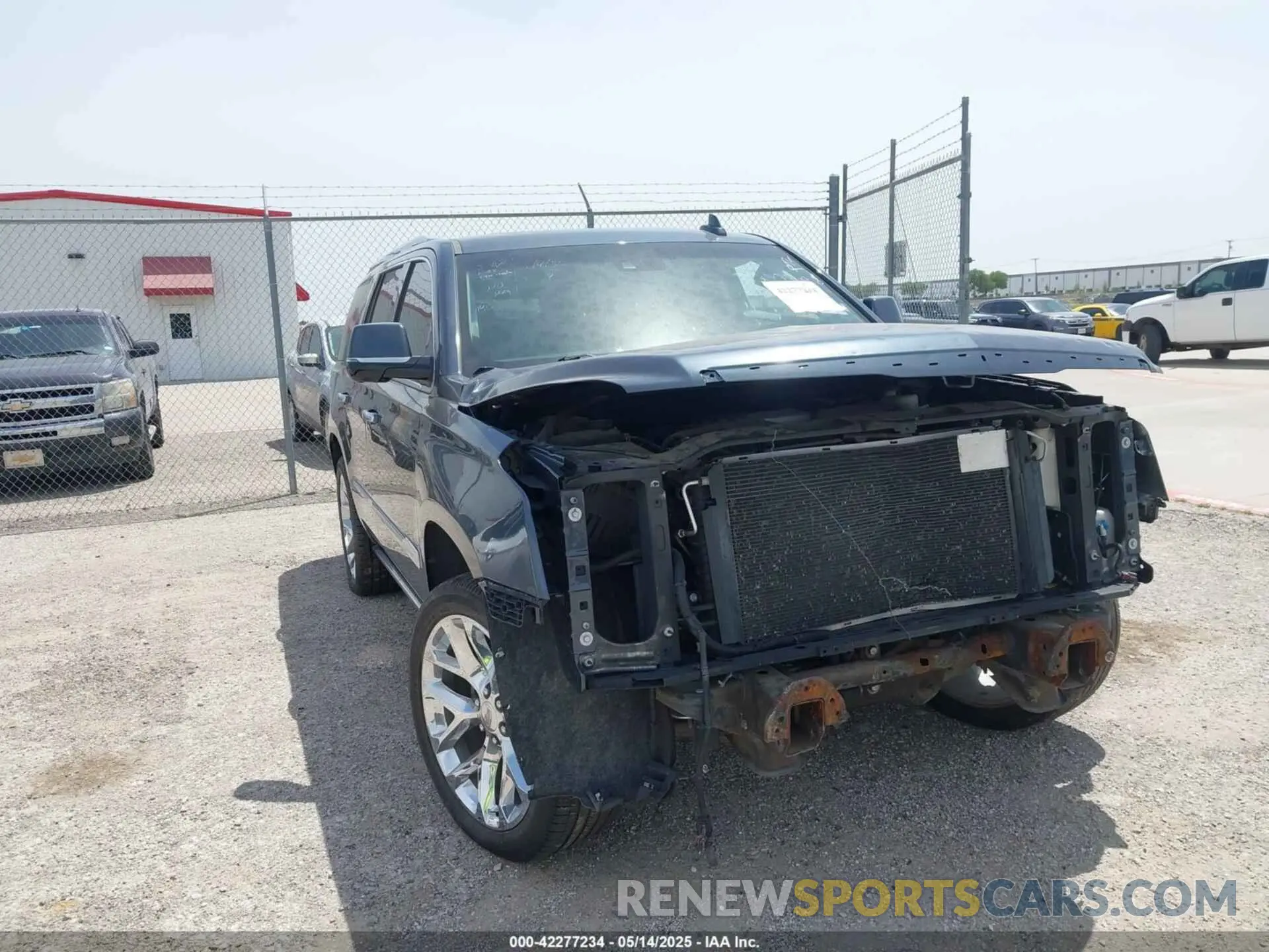1 fotografías del automóvil dañado 1GYS4CKJ8KR132419 CADILLAC ESCALADE 2019