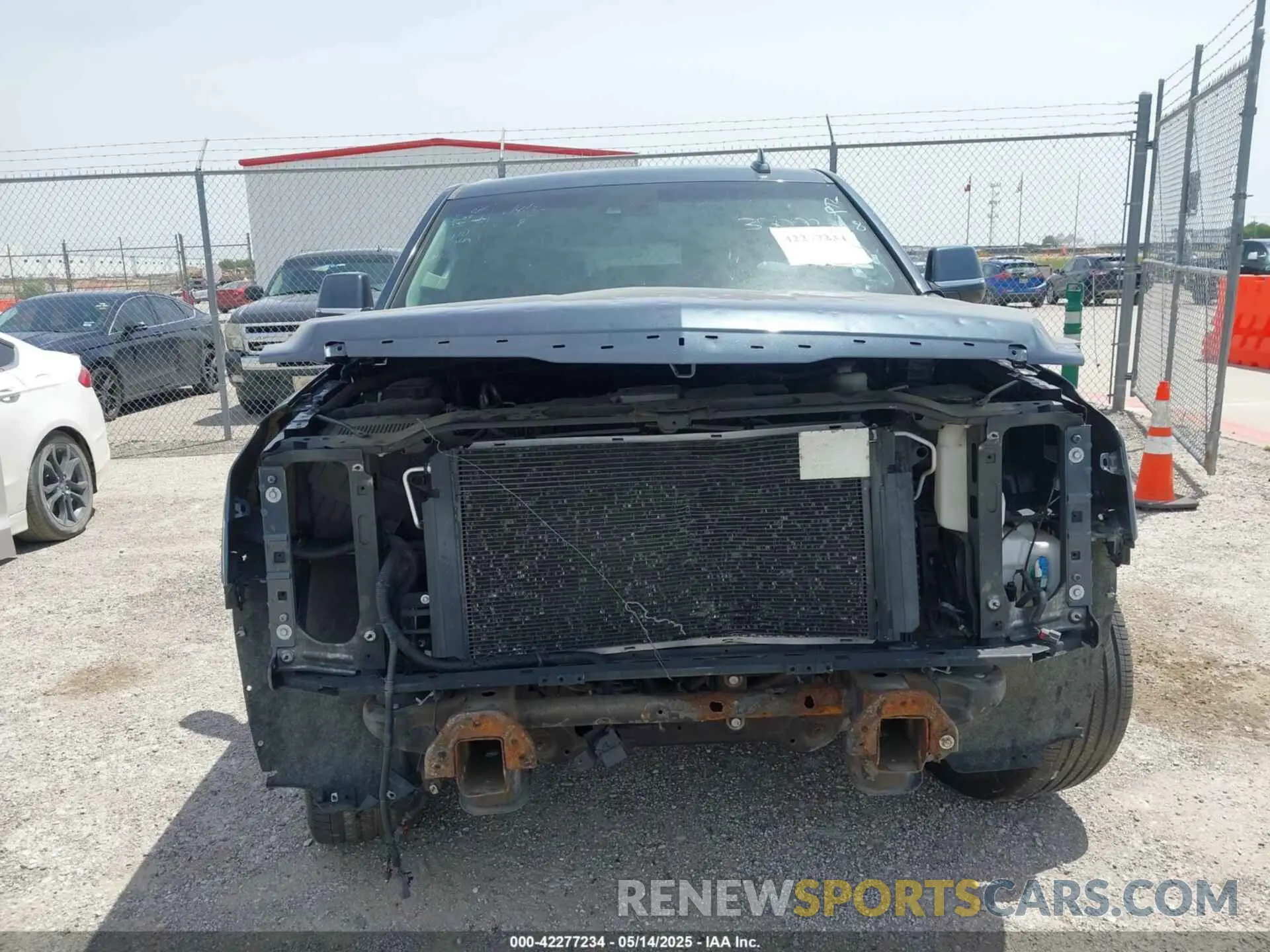 12 fotografías del automóvil dañado 1GYS4CKJ8KR132419 CADILLAC ESCALADE 2019