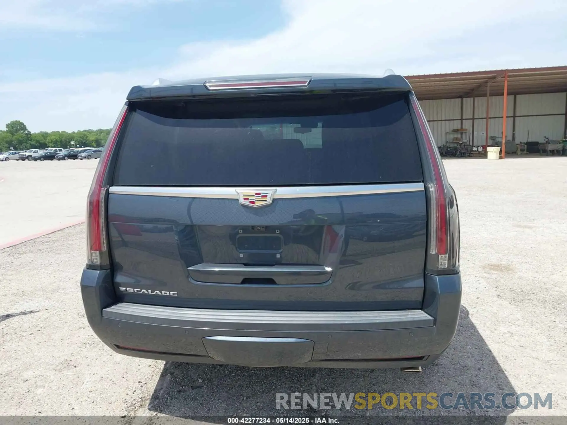 16 fotografías del automóvil dañado 1GYS4CKJ8KR132419 CADILLAC ESCALADE 2019