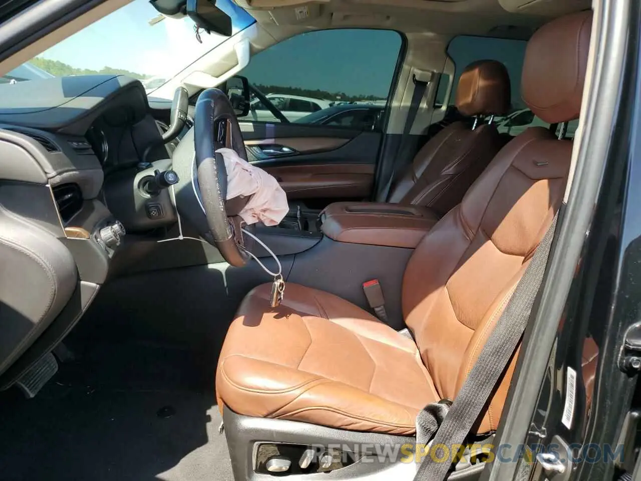 7 fotografías del automóvil dañado 1GYS4CKJ8KR302925 CADILLAC ESCALADE 2019