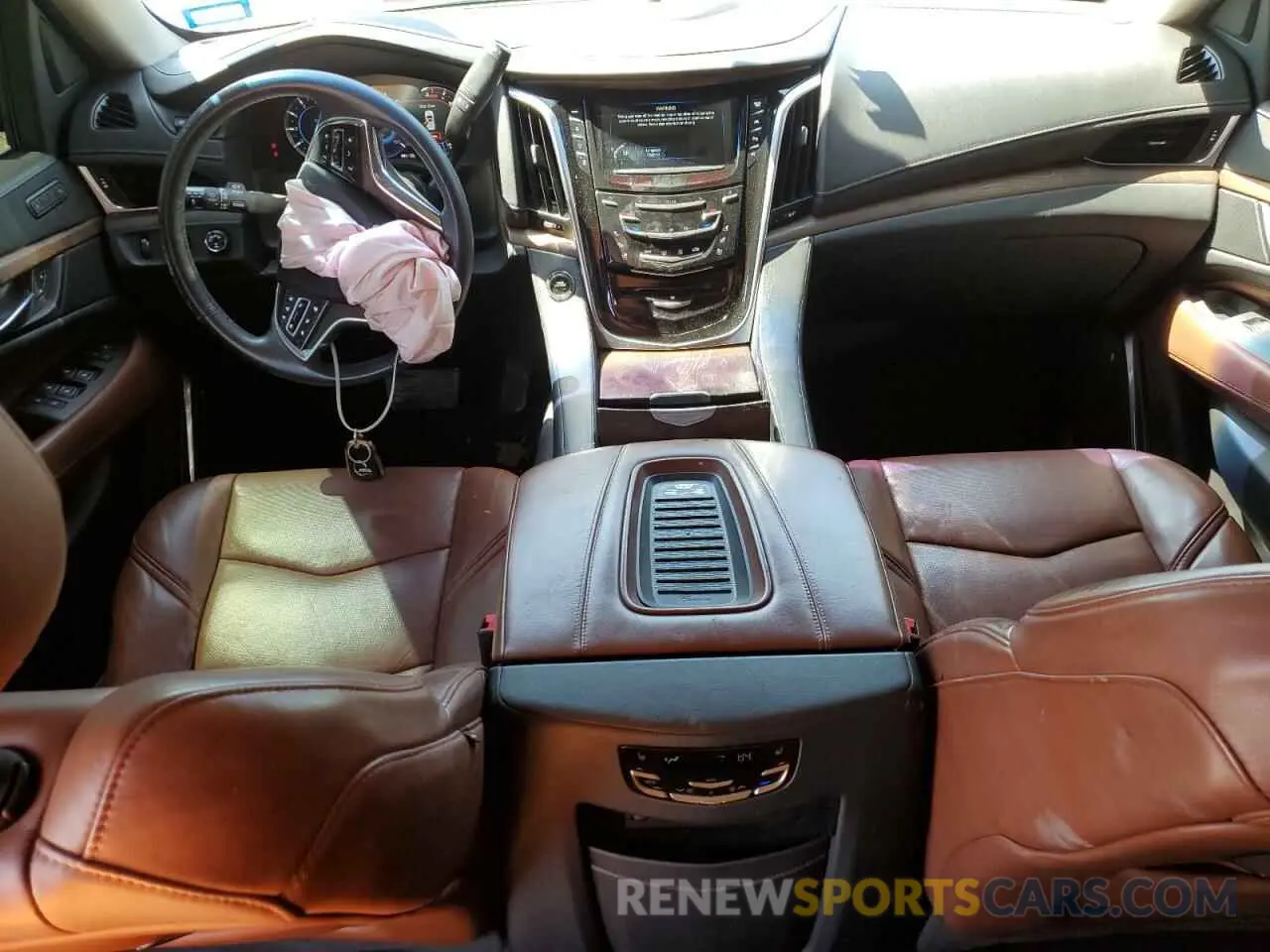 8 fotografías del automóvil dañado 1GYS4CKJ8KR302925 CADILLAC ESCALADE 2019
