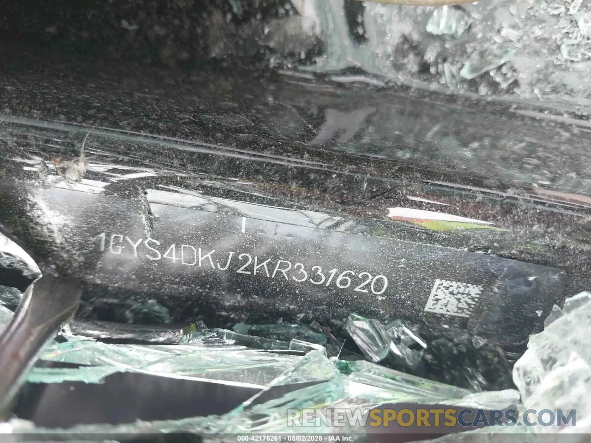 17 fotografías del automóvil dañado 1GYS4DKJ2KR331620 CADILLAC ESCALADE 2019