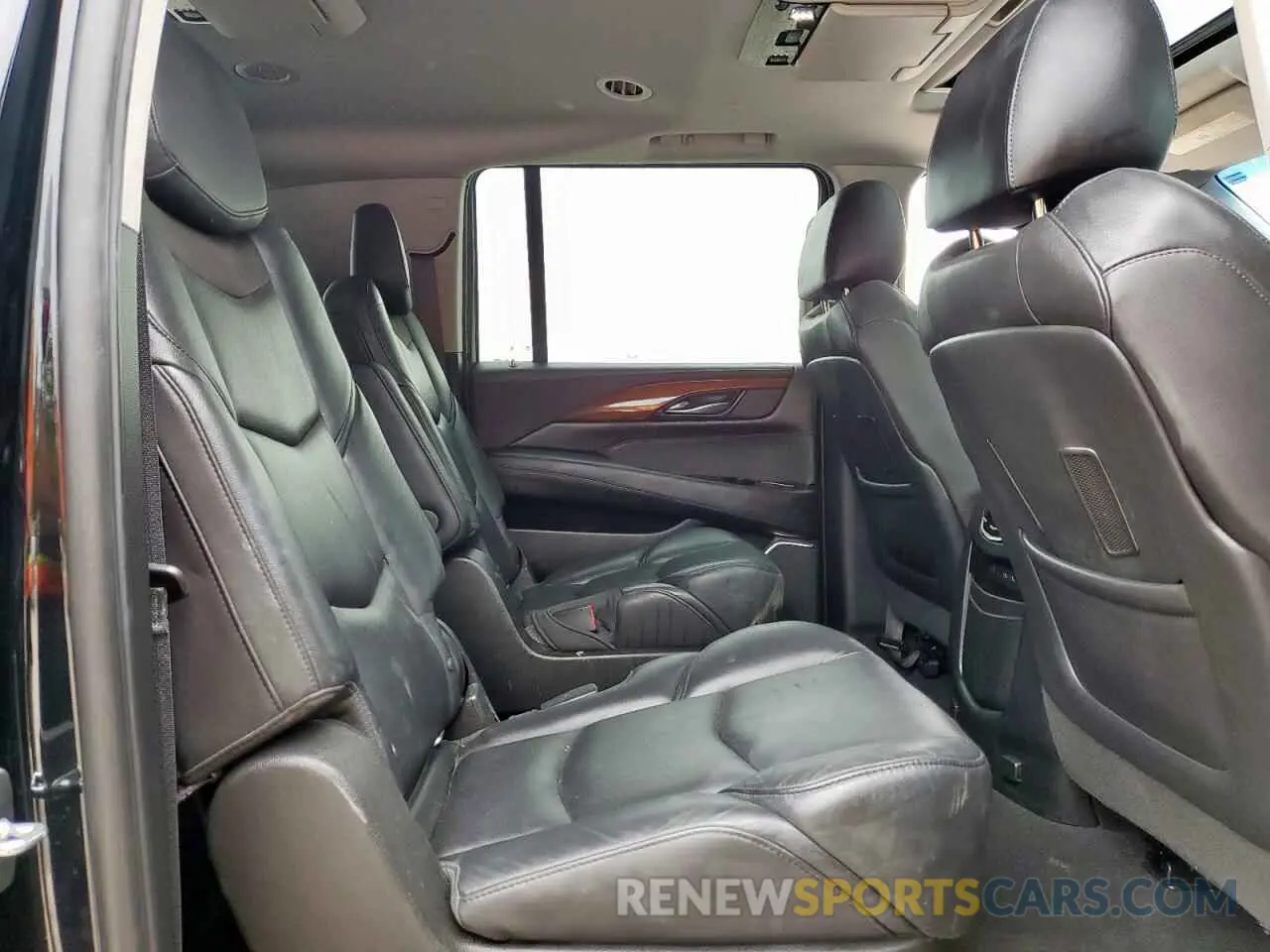 11 fotografías del automóvil dañado 1GYS4JKJ6KR134481 CADILLAC ESCALADE 2019