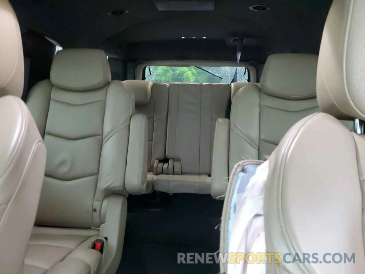 10 fotografías del automóvil dañado 1GYS4KKJ0KR355581 CADILLAC ESCALADE 2019