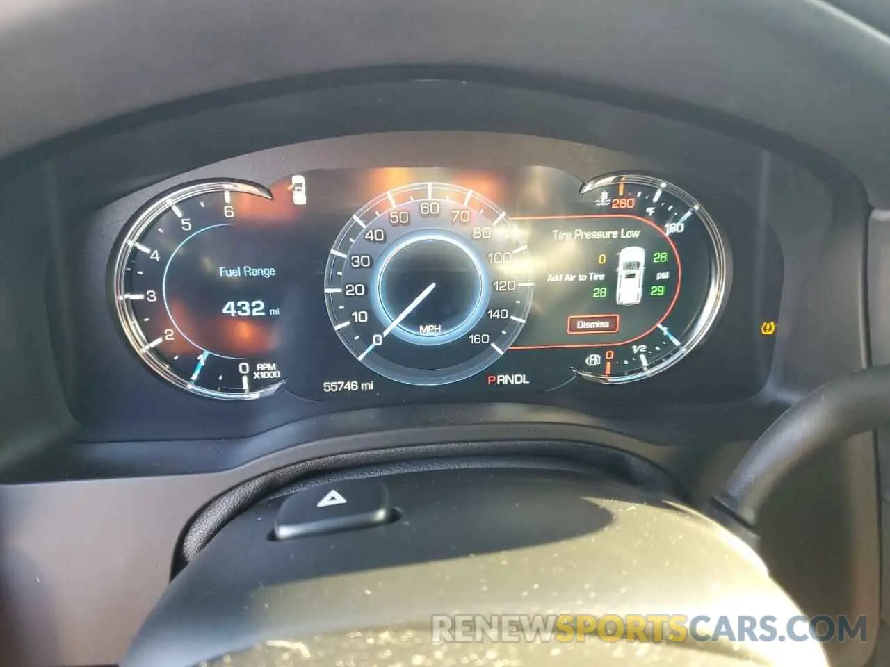 9 fotografías del automóvil dañado 1GYS4KKJ4KR296244 CADILLAC ESCALADE 2019