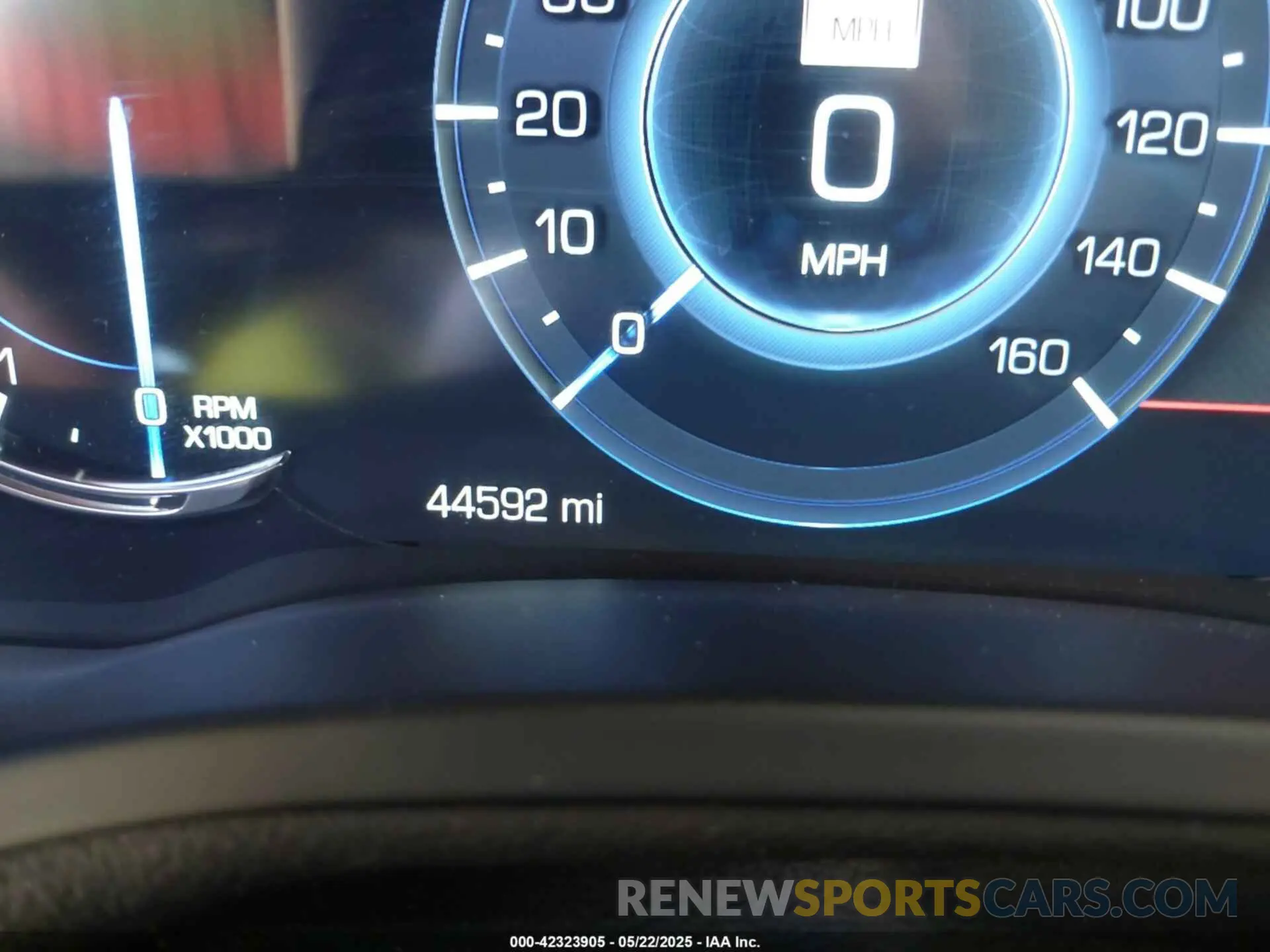 15 fotografías del automóvil dañado 1GYS3BKJ1LR131062 CADILLAC ESCALADE 2020