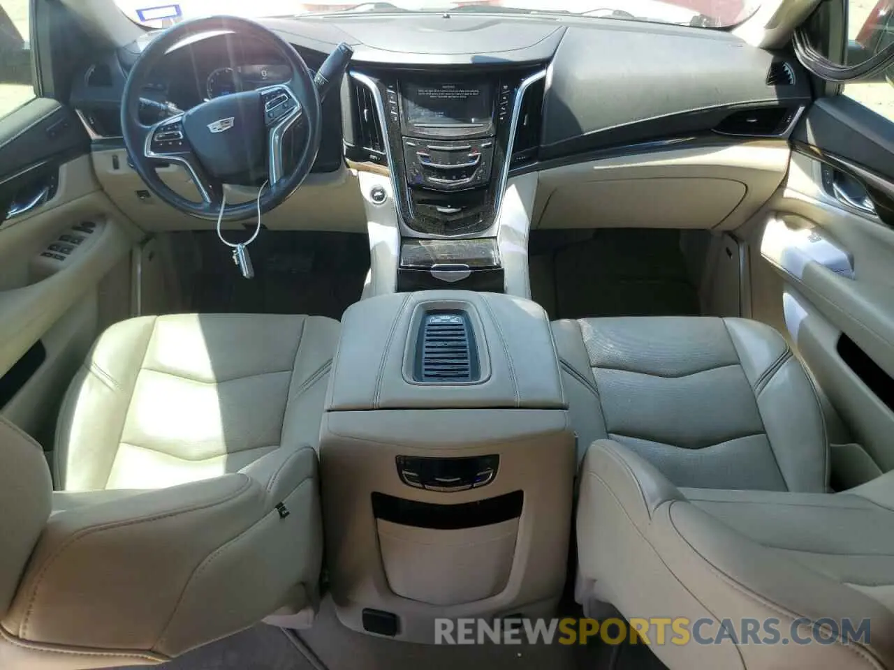 8 fotografías del automóvil dañado 1GYS3CKJ6LR146971 CADILLAC ESCALADE 2020