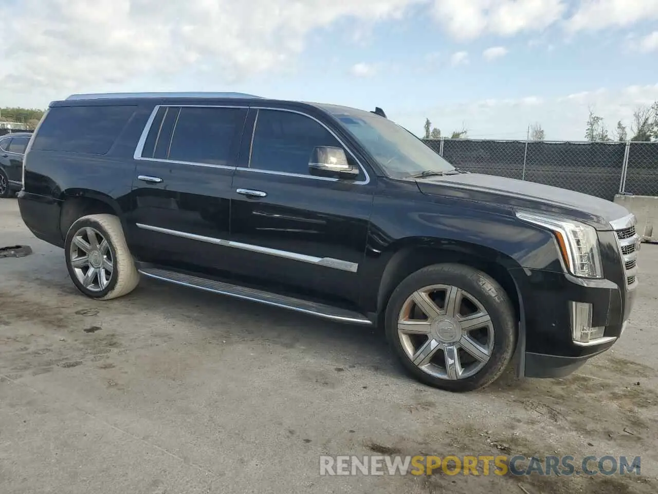 4 fotografías del automóvil dañado 1GYS3HKJ3LR221459 CADILLAC ESCALADE 2020