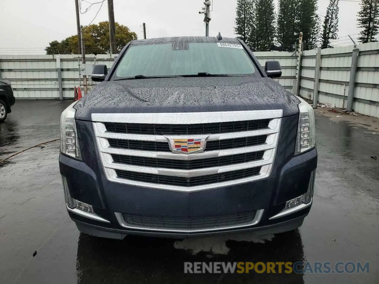 5 fotografías del automóvil dañado 1GYS3HKJ4LR211183 CADILLAC ESCALADE 2020