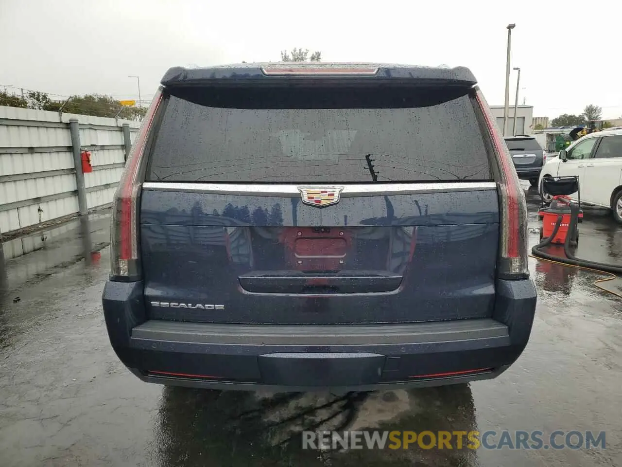 6 fotografías del automóvil dañado 1GYS3HKJ4LR211183 CADILLAC ESCALADE 2020