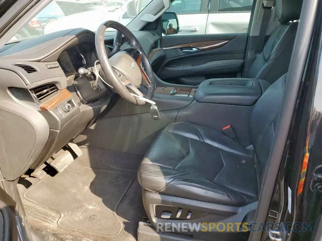 7 fotografías del automóvil dañado 1GYS3HKJ8LR197739 CADILLAC ESCALADE 2020