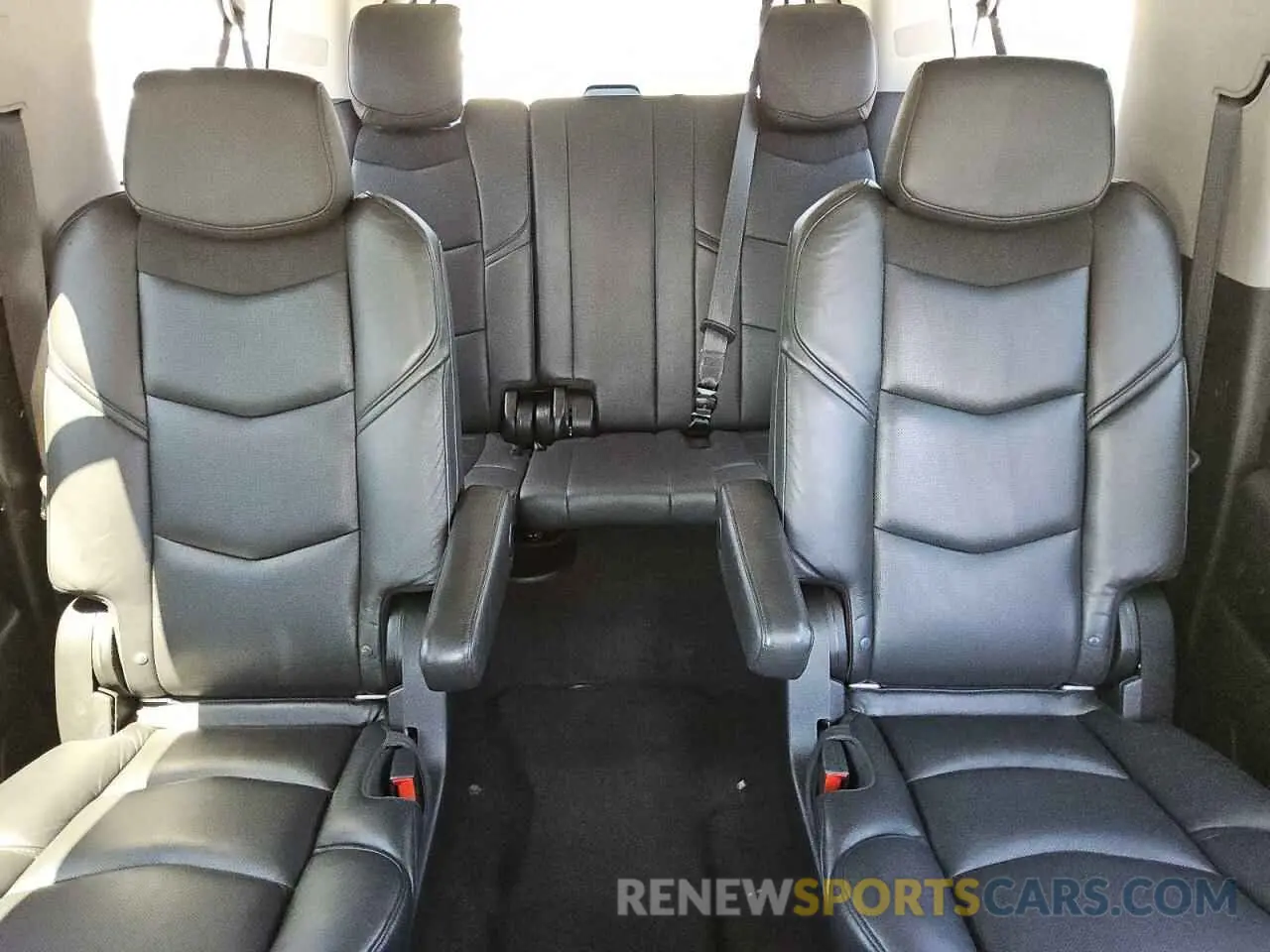 10 fotografías del automóvil dañado 1GYS3JKJ4LR223616 CADILLAC ESCALADE 2020