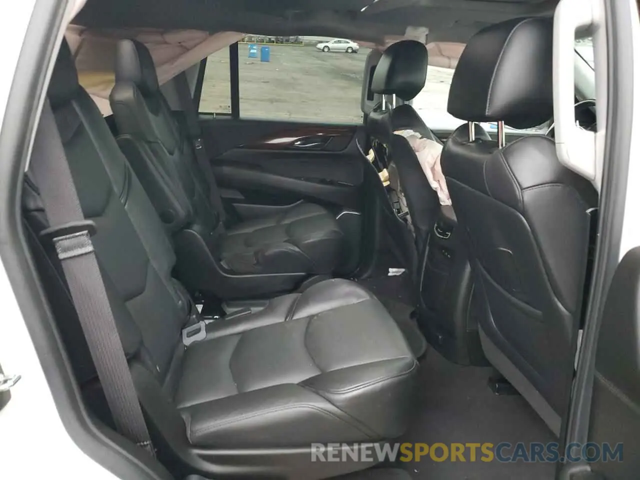 11 fotografías del automóvil dañado 1GYS4BKJ8LR202660 CADILLAC ESCALADE 2020